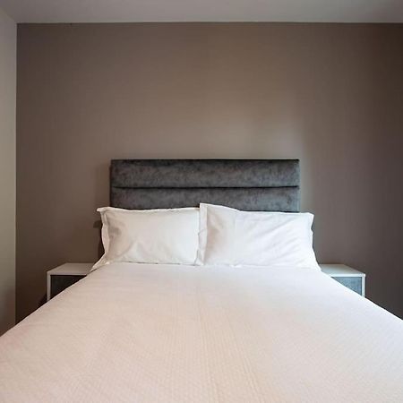 Stunning 2Br Next To The City Airport Bhd - Free Parking Belfast Dış mekan fotoğraf
