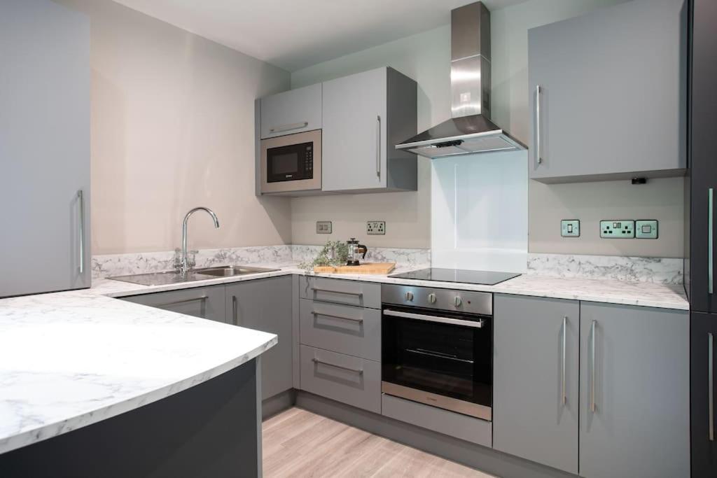 Stunning 2Br Next To The City Airport Bhd - Free Parking Belfast Dış mekan fotoğraf