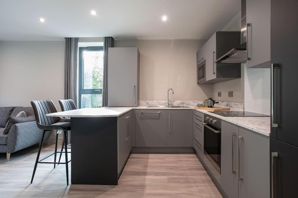Stunning 2Br Next To The City Airport Bhd - Free Parking Belfast Dış mekan fotoğraf