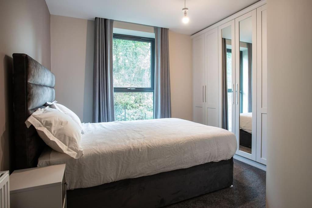 Stunning 2Br Next To The City Airport Bhd - Free Parking Belfast Dış mekan fotoğraf